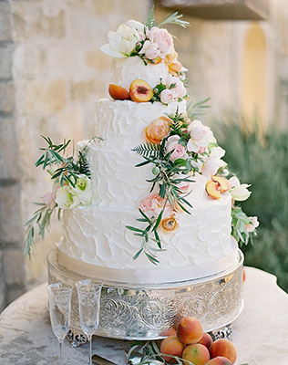 Must have свадебной фотосессии 2015: торт во всей красе - The-wedding.ru