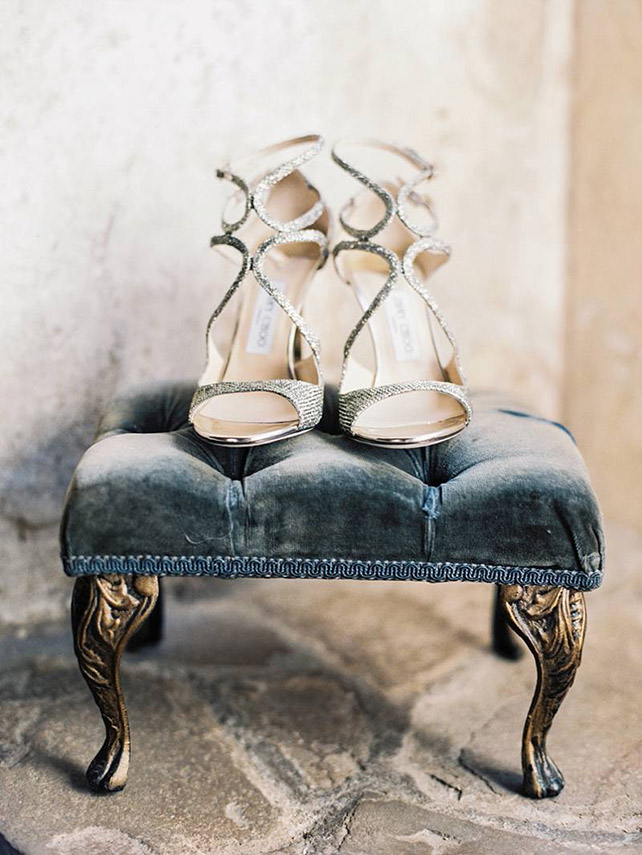 Must have свадебной фотосессии 2015: туфли невесты