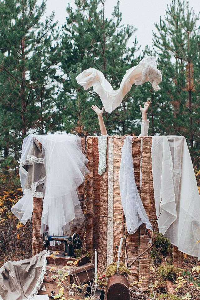 Must have свадебной фотосессии 2015: утро невесты в лесу - The-wedding.ru