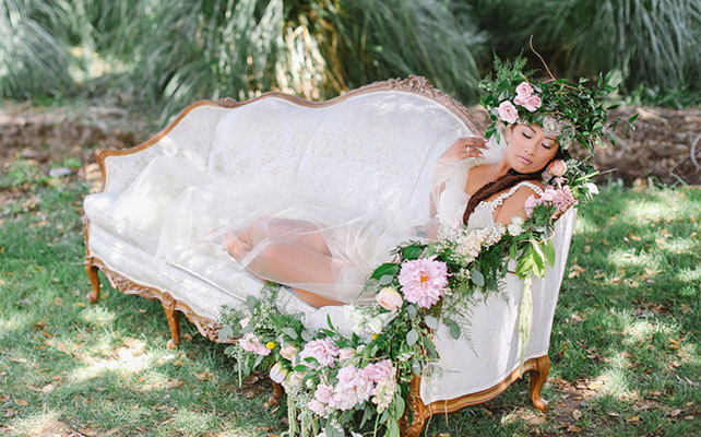 Must have свадебной фотосессии 2015: утро невесты на природе  - The-wedding.ru