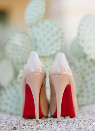 На лабутенах: свадебная обувь с легендарной красной подошвой 