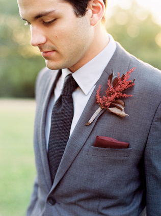 Нагрудный платок: лучшие идеи для свадебного образа 