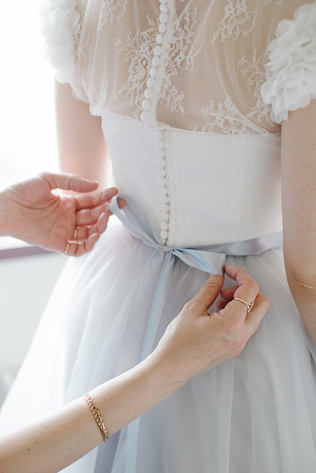 Как справиться с напряжением при покупке свадебного платья 