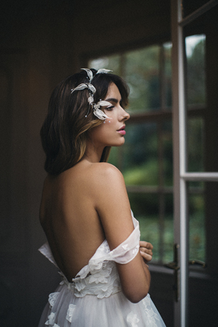 Как справиться с напряжением при покупке свадебного платья 