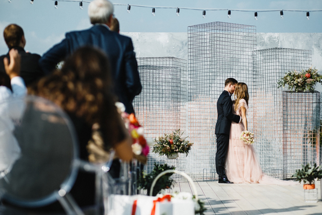 Организаторы и декораторы — о недостатках свадебных площадок 