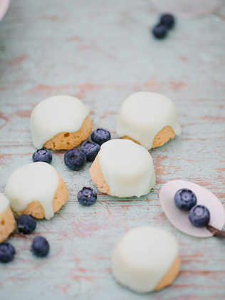 Нежная пастель: 40 идей для сладкого стола в акварельных тонах 