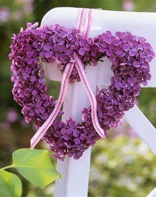 необычная свадебная флористика, сердце из цветов