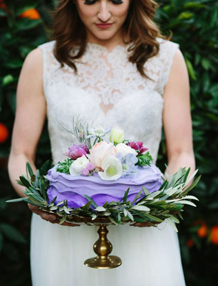 Тренд: свадебный торт с неровными краями 