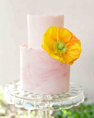 Тренд: свадебный торт с неровными краями 