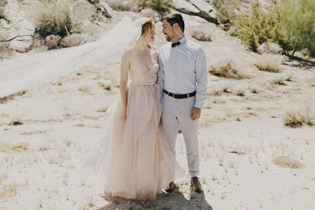 Летняя свадьба: нежные оттенки пудры, жених и невеста