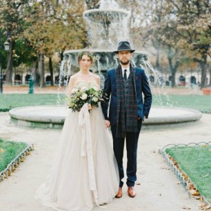 Теплая свадьба: шарф в образе жениха