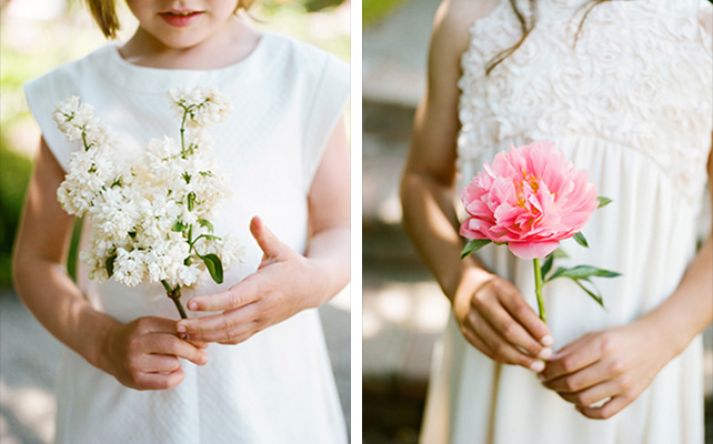 Тренд свадебной моды - один цветок вместо букета невесты