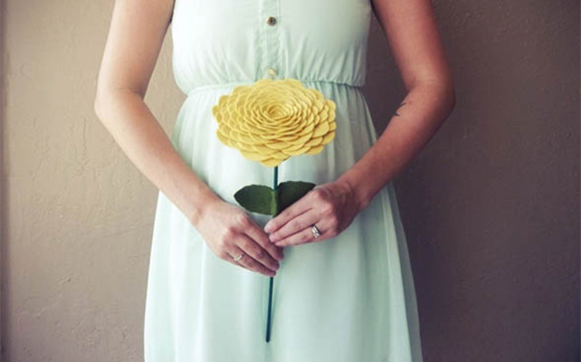 Сделай сам - один цветок вместо букета невесты