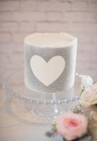 60 идей для декора одноярусного свадебного торта 