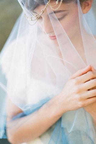 Тренд 2015: свадьба в стиле омбре, невеста закрытая фатой