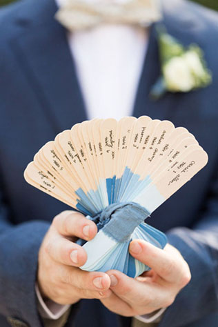 Тренд 2015: свадьба в стиле омбре, палочки с надписями