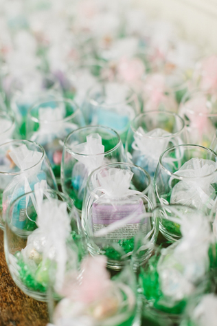 Свадьба в деталях: нежная органза и тюль, бонбоньерки