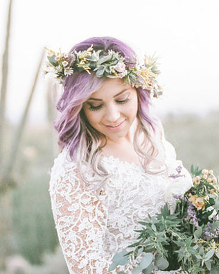 Все цвета радуги: оригинальные свадебные прически 