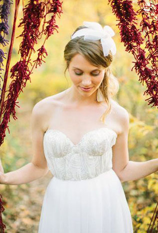 Арки и декоративные зоны для осенней свадебной церемонии 