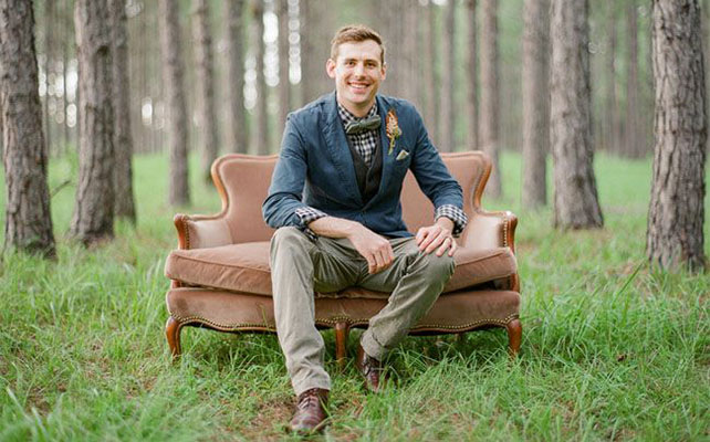 осенний образ жениха, костюм и рубашка в клетку