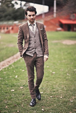 осенний образ жениха, костюм из твида
