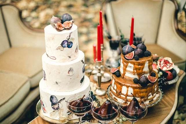 Осенняя фотосессия лав стори в стиле fine art, сладкий стол, торты