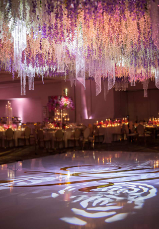 освещение на свадьбе в стиле гламур 