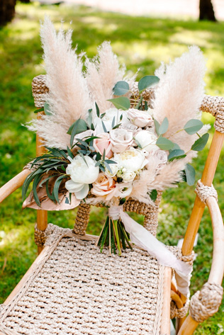 букет невесты с пампасной травой 