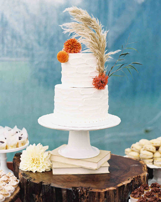Свадебный торт с пампасной травой