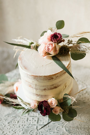 Свадебный торт с пампасной травой