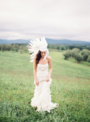 Свадьба в деталях: легкие и невесомые перья 
