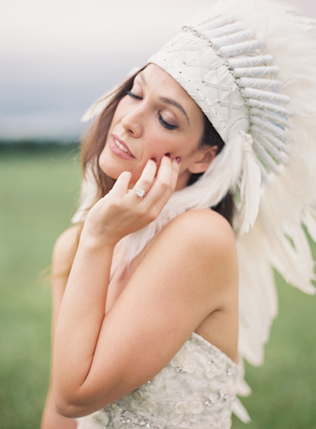 Свадьба в деталях: легкие и невесомые перья 