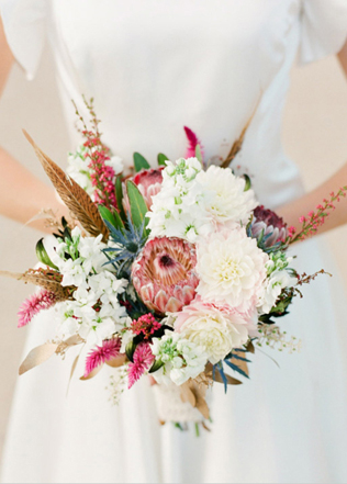 Свадьба в деталях: легкие и невесомые перья 