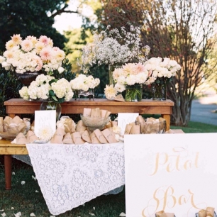 Цветочный рай: 20 идей для petal bar