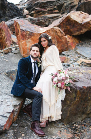 Осенний стиль: пиджаки и аксессуары из бархата 