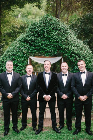 Осенний стиль: пиджаки и аксессуары из бархата 