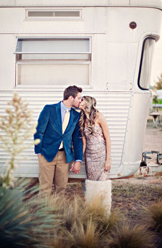 Осенний стиль: пиджаки и аксессуары из бархата 