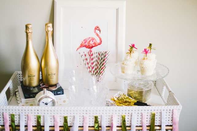 Розовые фламинго в декоре свадьбы