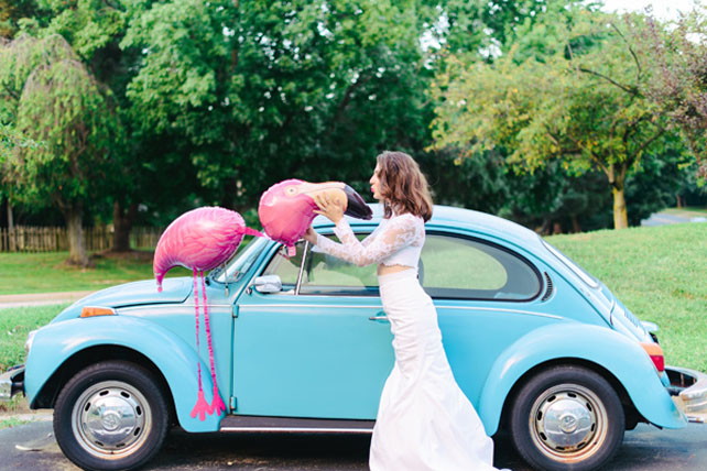 Розовые фламинго в декоре свадьбы