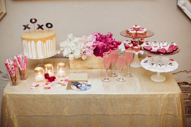 Идеальное сочетание: розовые и золотые оттенки, сладкий стол
