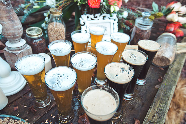 Пивная свадьба: свадебная фотосессия, пиво