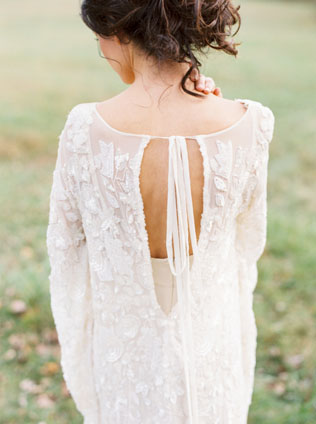 Вдохновение: свадебные платья с завязками на спинке 