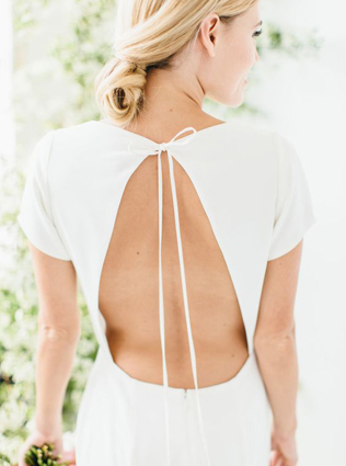 Вдохновение: свадебные платья с завязками на спинке 