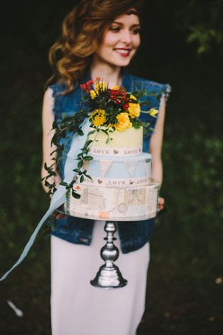 По дороге к любви, невеста с тортом