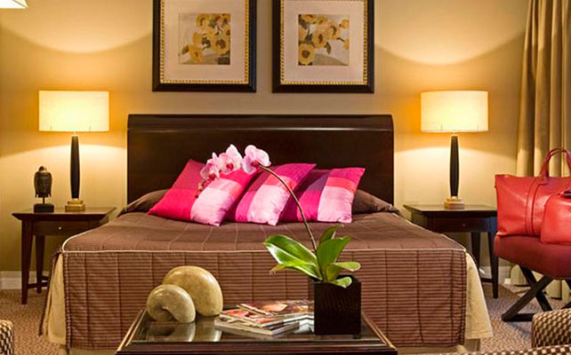 Warwick Champs-Elysees