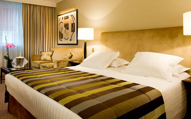 Warwick Champs-Elysees