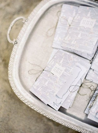 Свадьба в деталях: изысканные подносы 