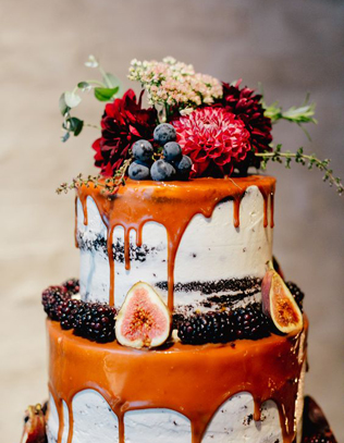 40 потрясающих свадебных тортов с подтеками  