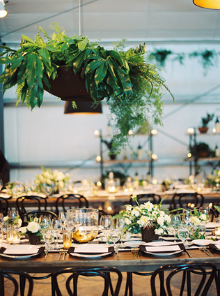 Цветы и зелень: 50 идей для подвесных композиций  