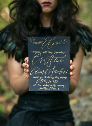 Осеннее вдохновение: свадебная полиграфия в черном цвете 